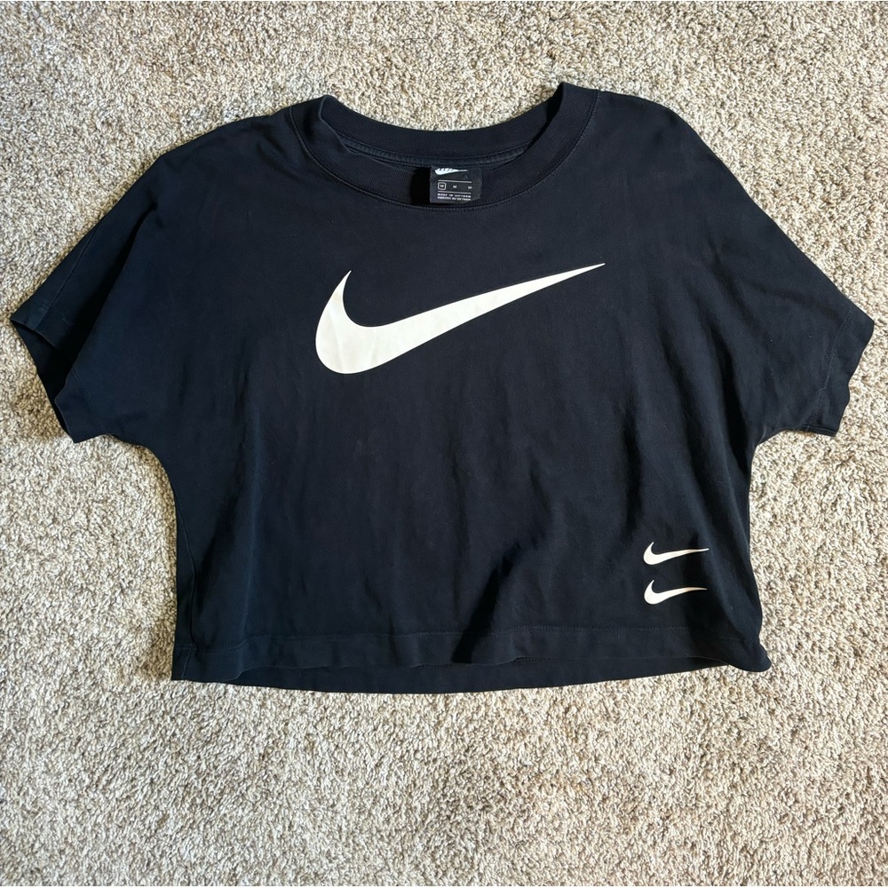 Nike top